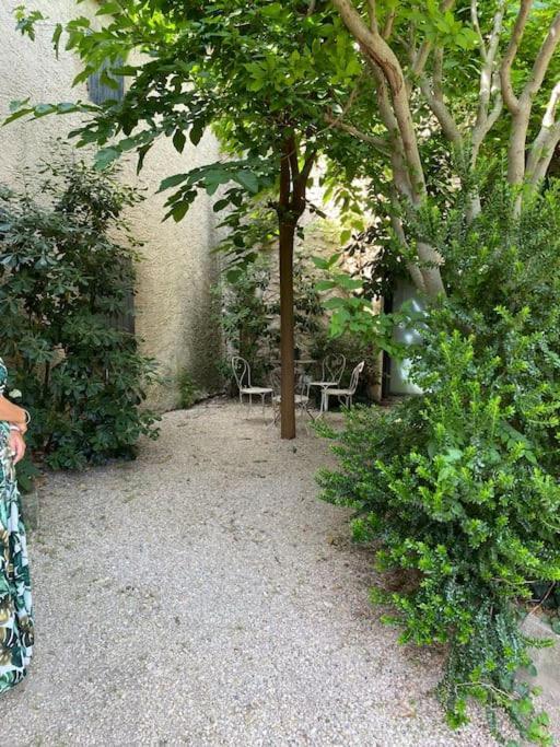 Appartement Eygalieres Avec Petit Jardin المظهر الخارجي الصورة